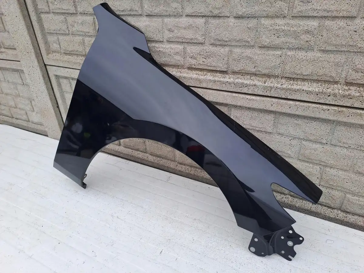 Aripa fata dreapta Mazda Iii 3 2019 2024 Hb
