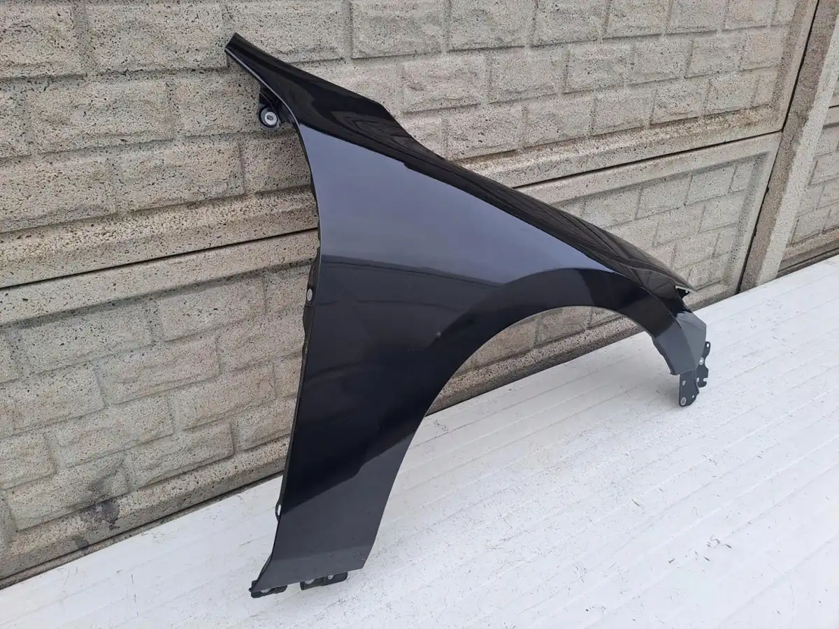 Aripa fata dreapta Mazda Iii 3 2019 2024 Hb