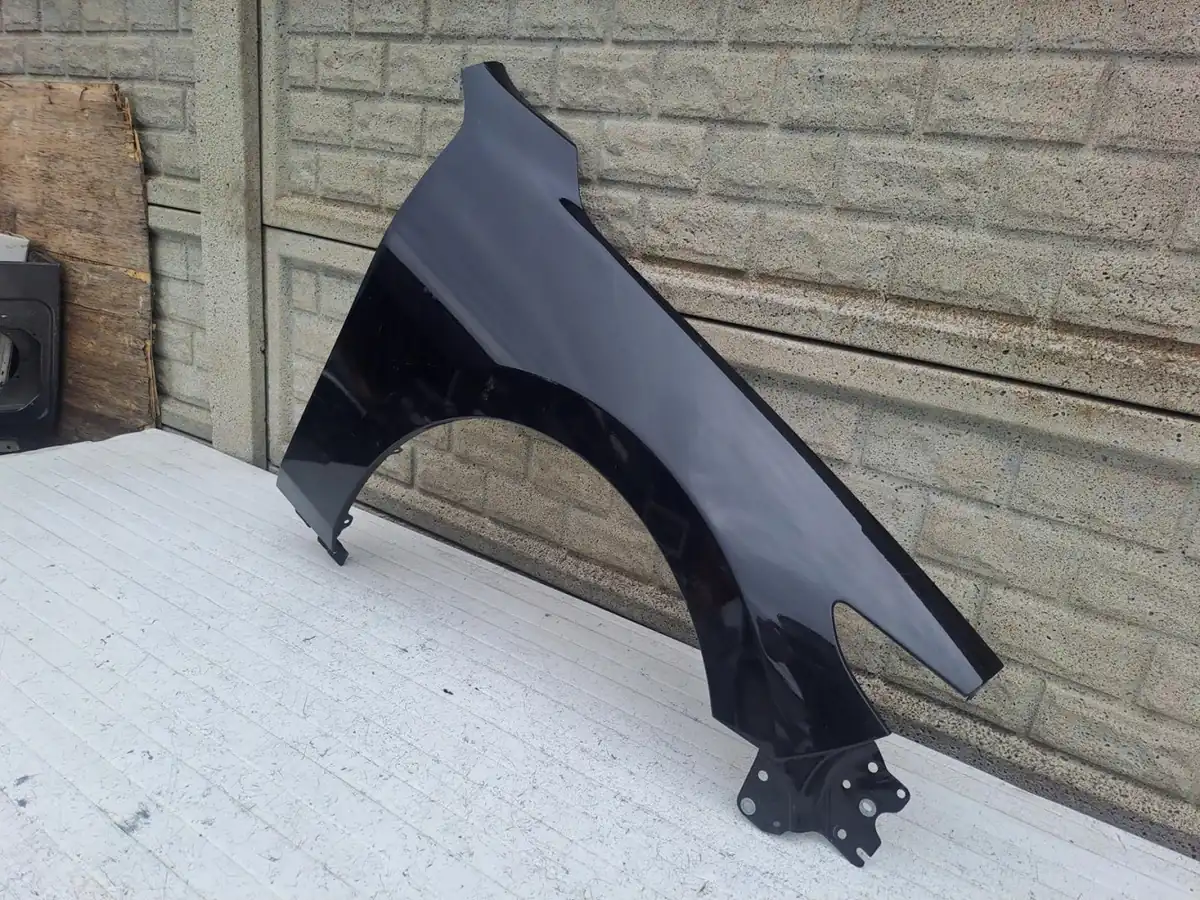 Aripa fata dreapta Mazda Iii 3 2019 2024 Hb