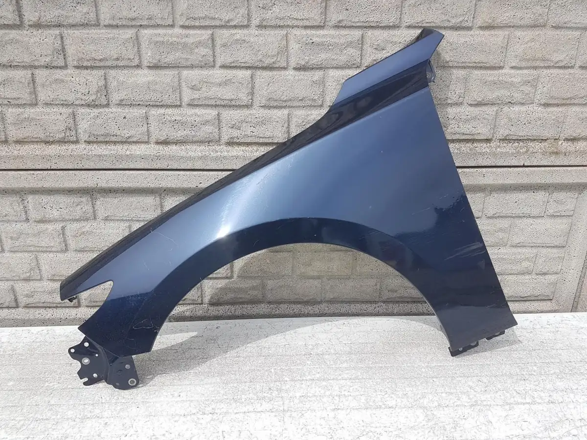 Aripa fata stanga Mazda Iii 3 2019 2024 Sedan