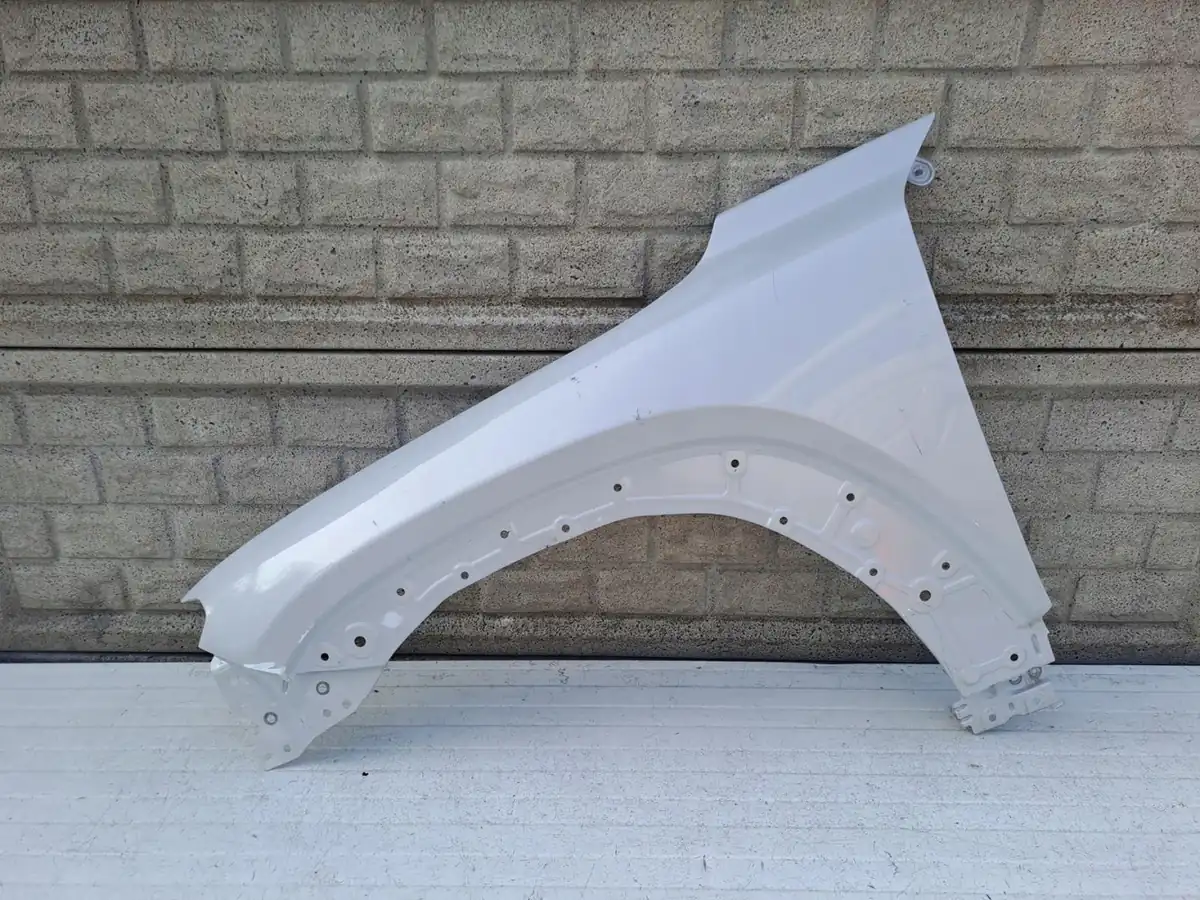 Aripa fata stanga Mazda Mx30 Mx 30