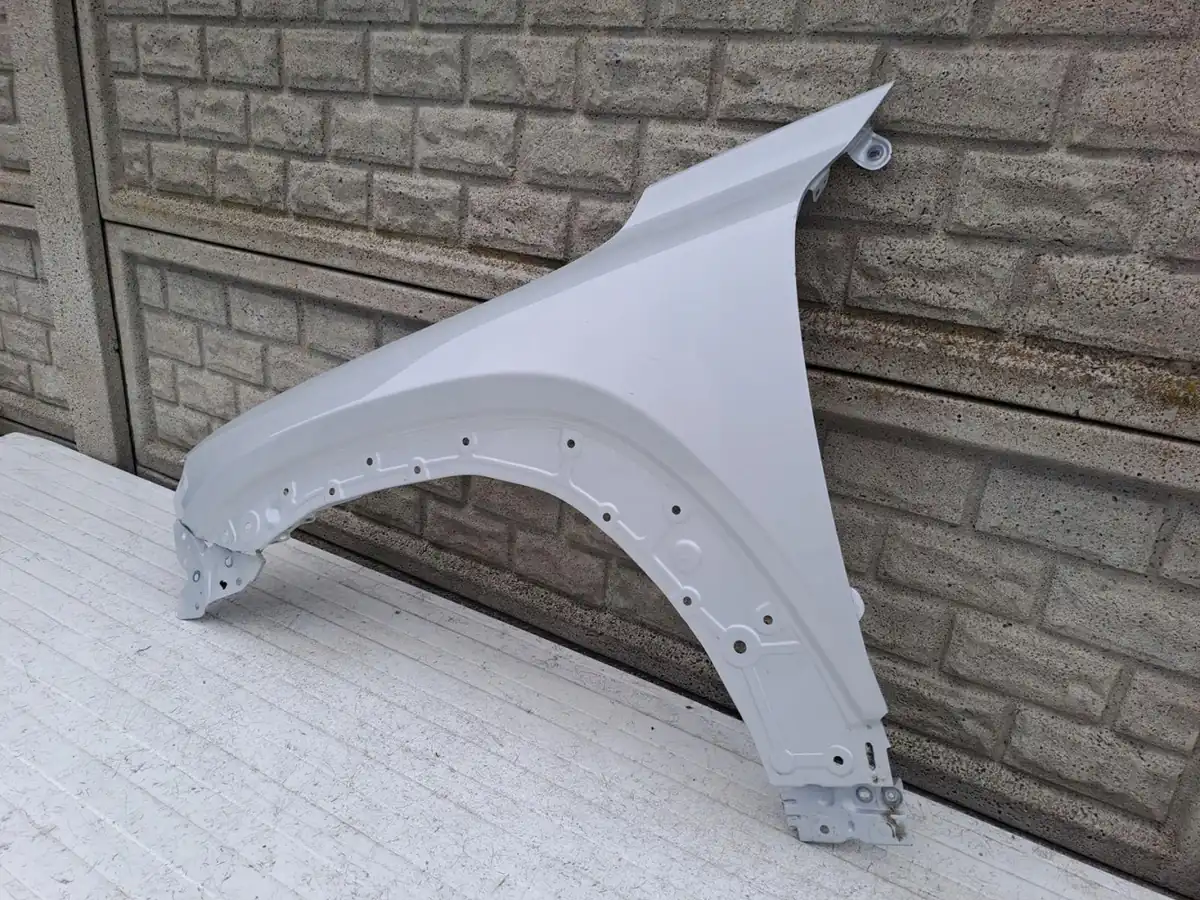 Aripa fata stanga Mazda Mx30 Mx 30