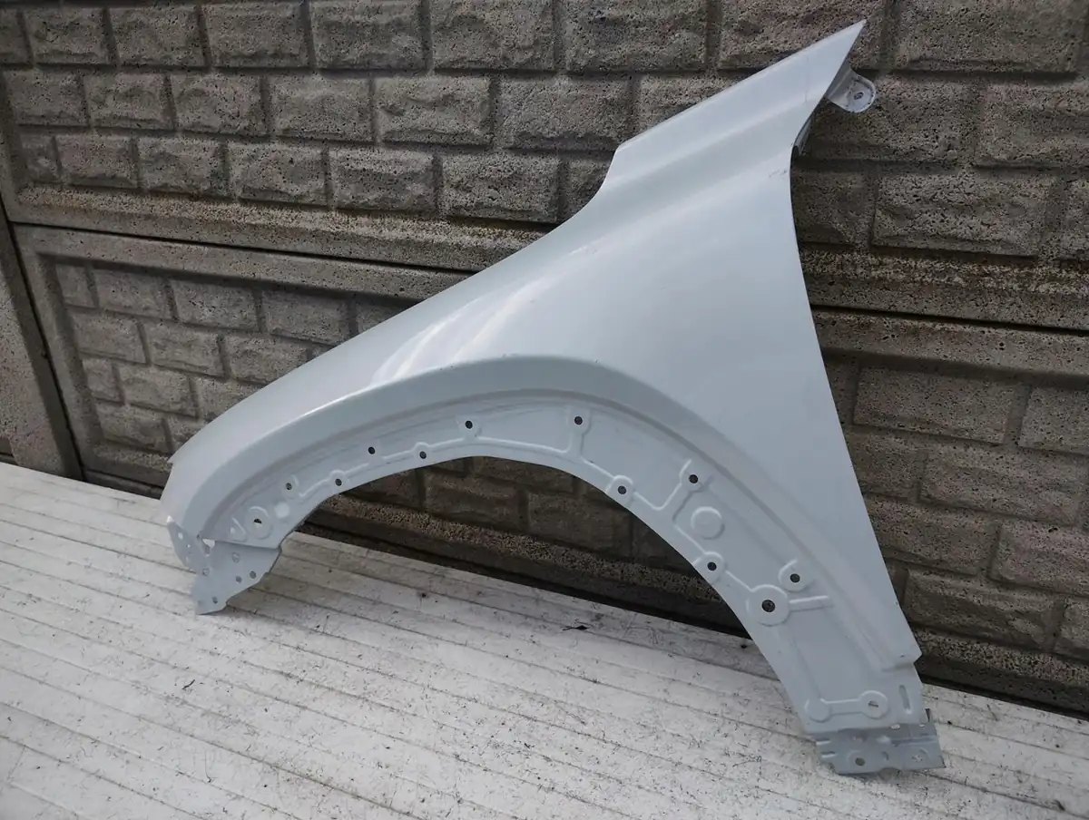 Aripa fata stanga Mazda Mx30 Mx 30