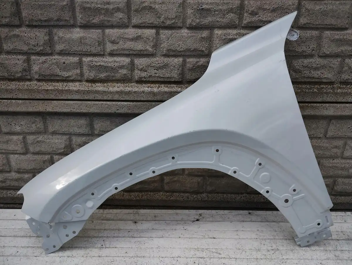 Aripa fata stanga Mazda Mx30 Mx 30