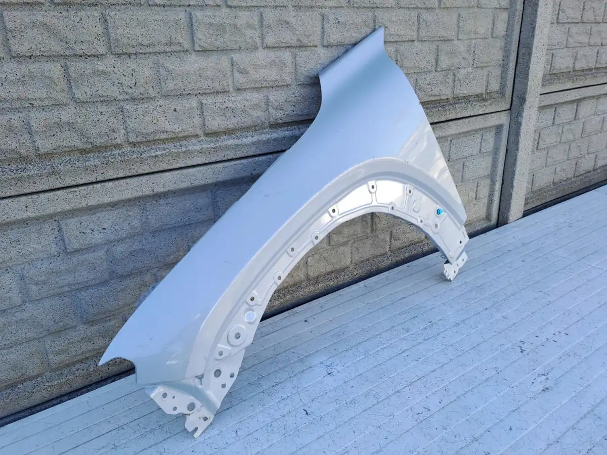 Aripa fata stanga Mazda Mx30 Mx 30