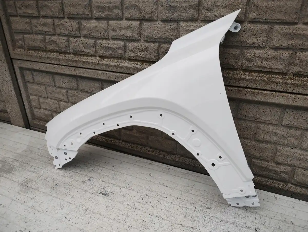 Aripa fata stanga Mazda Mx30 Mx 30