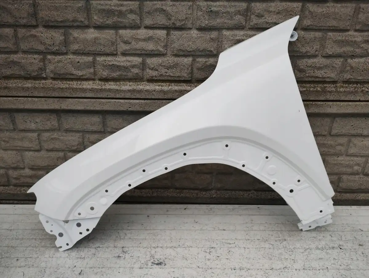Aripa fata stanga Mazda Mx30 Mx 30