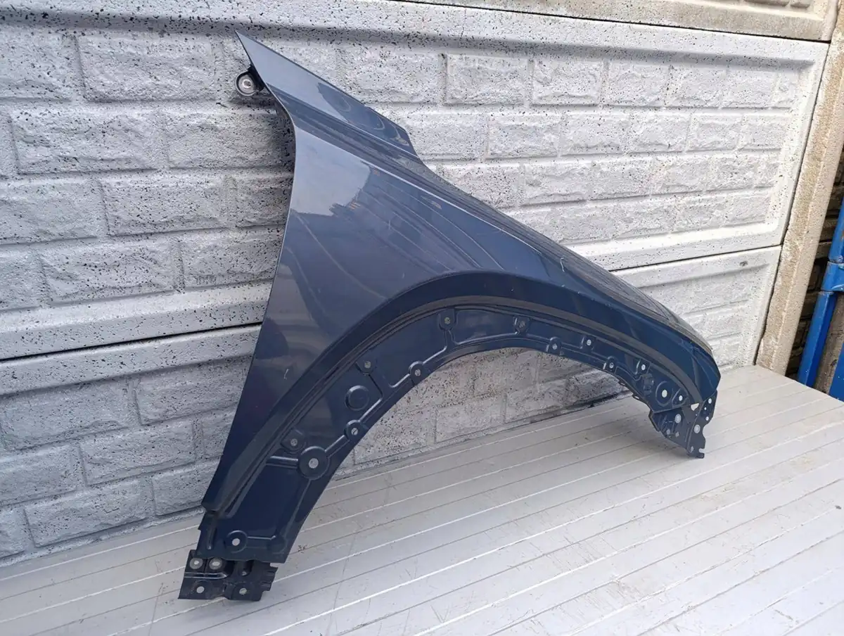 Aripa fata dreapta Mazda Mx30 Mx 30