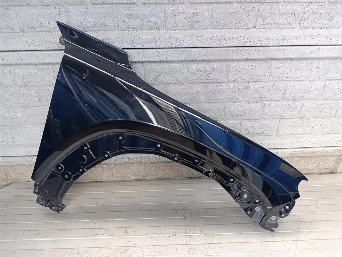 Aripa fata dreapta Mazda Mx30 Mx 30