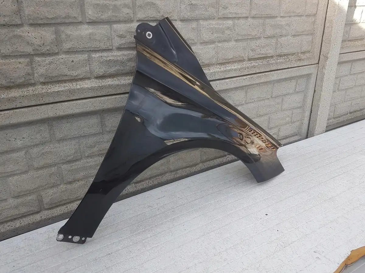 Aripa fata dreapta Mercedes-Benz B Klasa W247 W 247