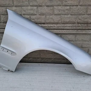 Aripa fata dreapta Mercedes-Benz C Klasa W203