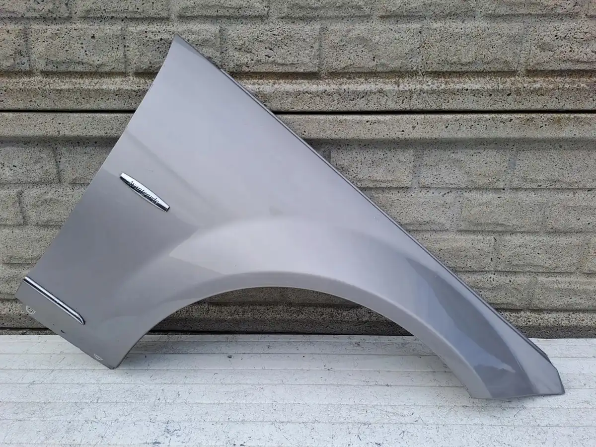Aripa fata dreapta Mercedes-Benz C Klasa W204 07 14