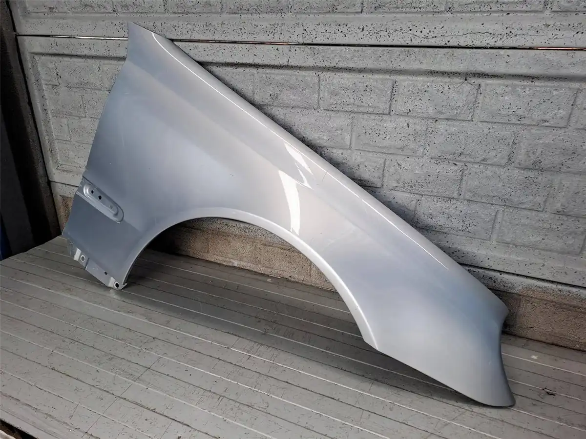 Aripa fata dreapta Mercedes-Benz Clk W209 W 209