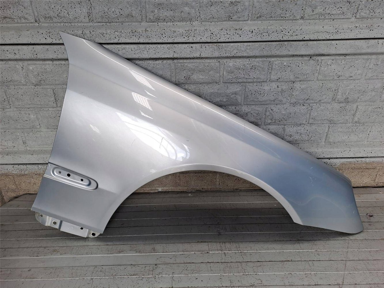 Aripa fata dreapta Mercedes-Benz Clk W209 W 209