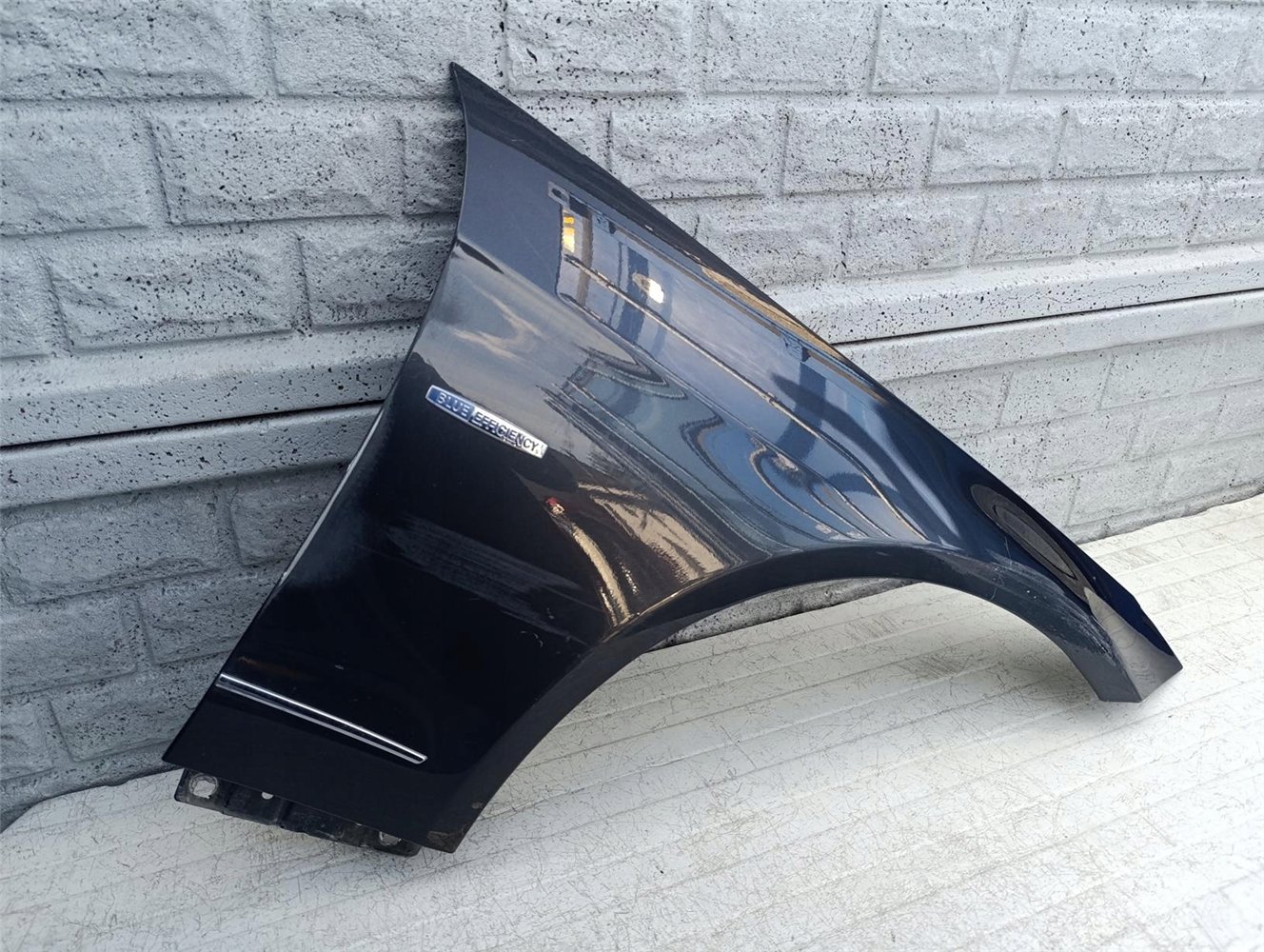 Aripa fata dreapta Mercedes-Benz E Klasa Coupe W207 - Image 3