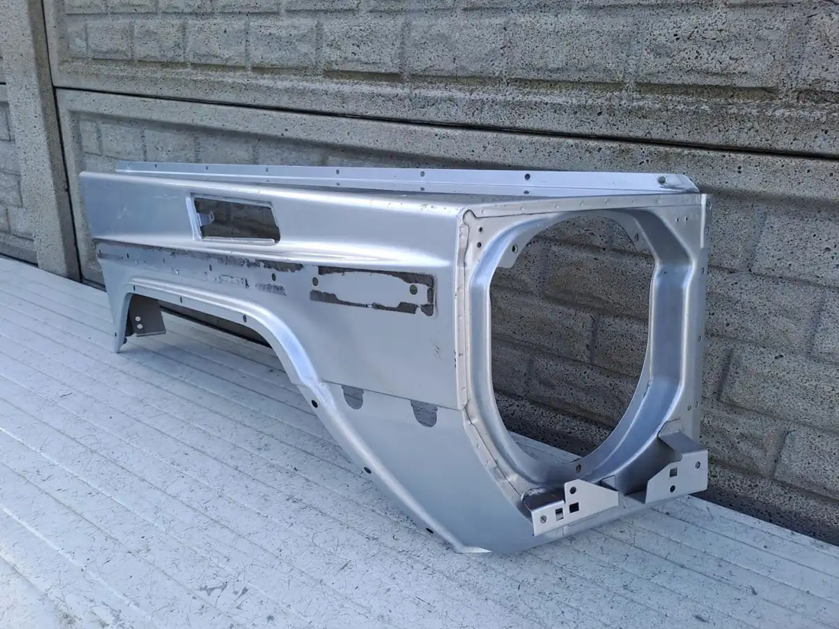 Aripa fata dreapta Mercedes-Benz G Klasa W463