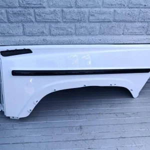 Aripa fata stanga Mercedes-Benz G Klasa W463