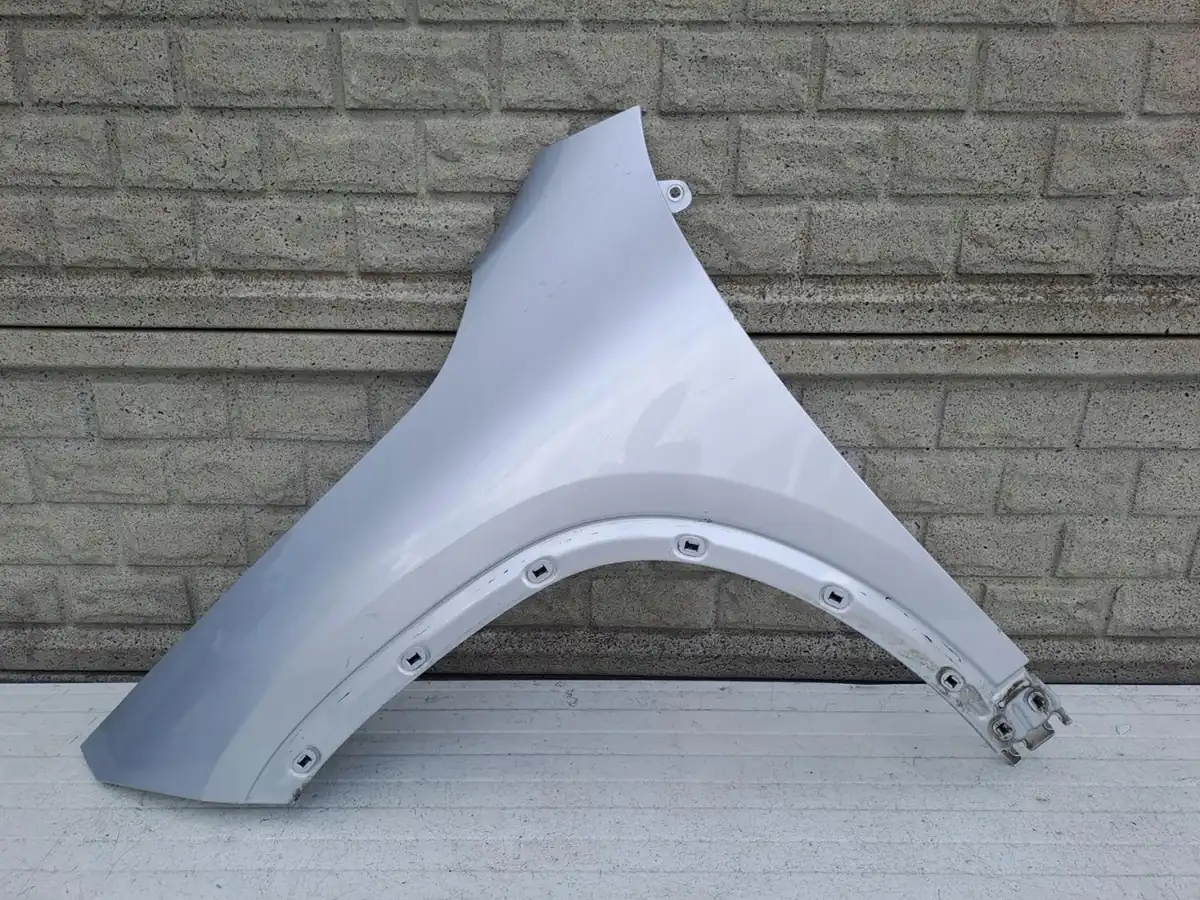 Aripa fata stanga Mercedes-Benz Gla 247 W247 21 23