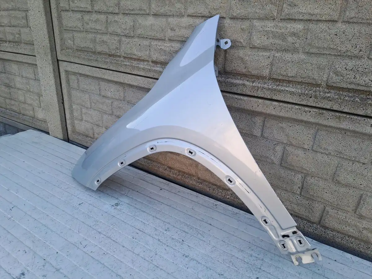 Aripa fata stanga Mercedes-Benz Gla 247 W247 21 24