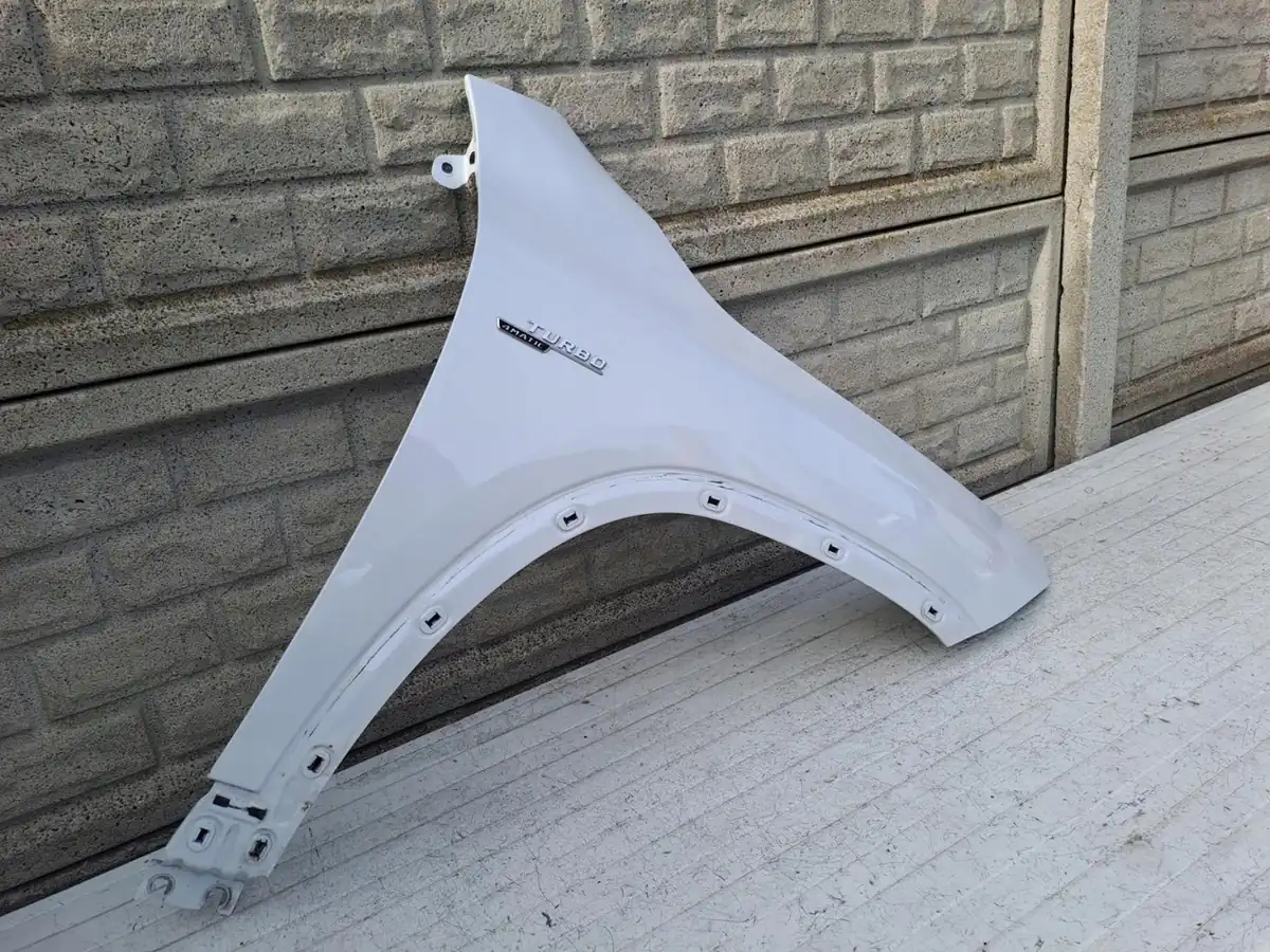 Aripa fata dreapta Mercedes-Benz Gla 247 W247 21 24