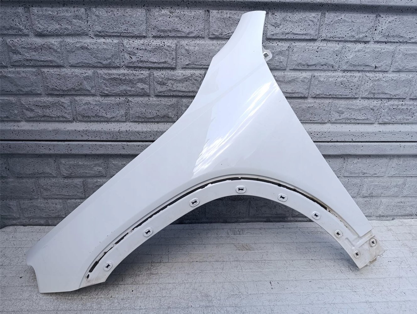 Aripa fata stanga Mercedes-Benz Glb 247 X247