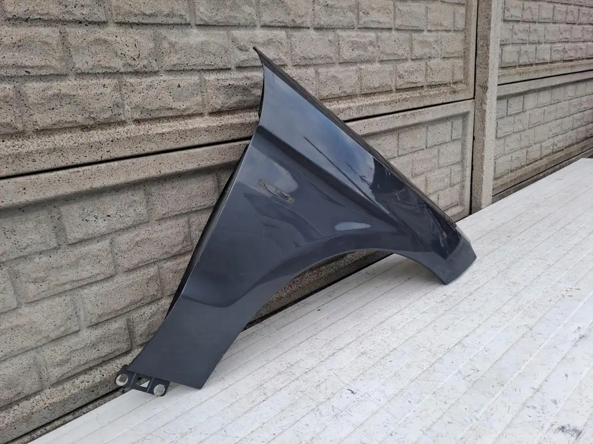 Aripa fata dreapta Mercedes-Benz Ml W166 W 166