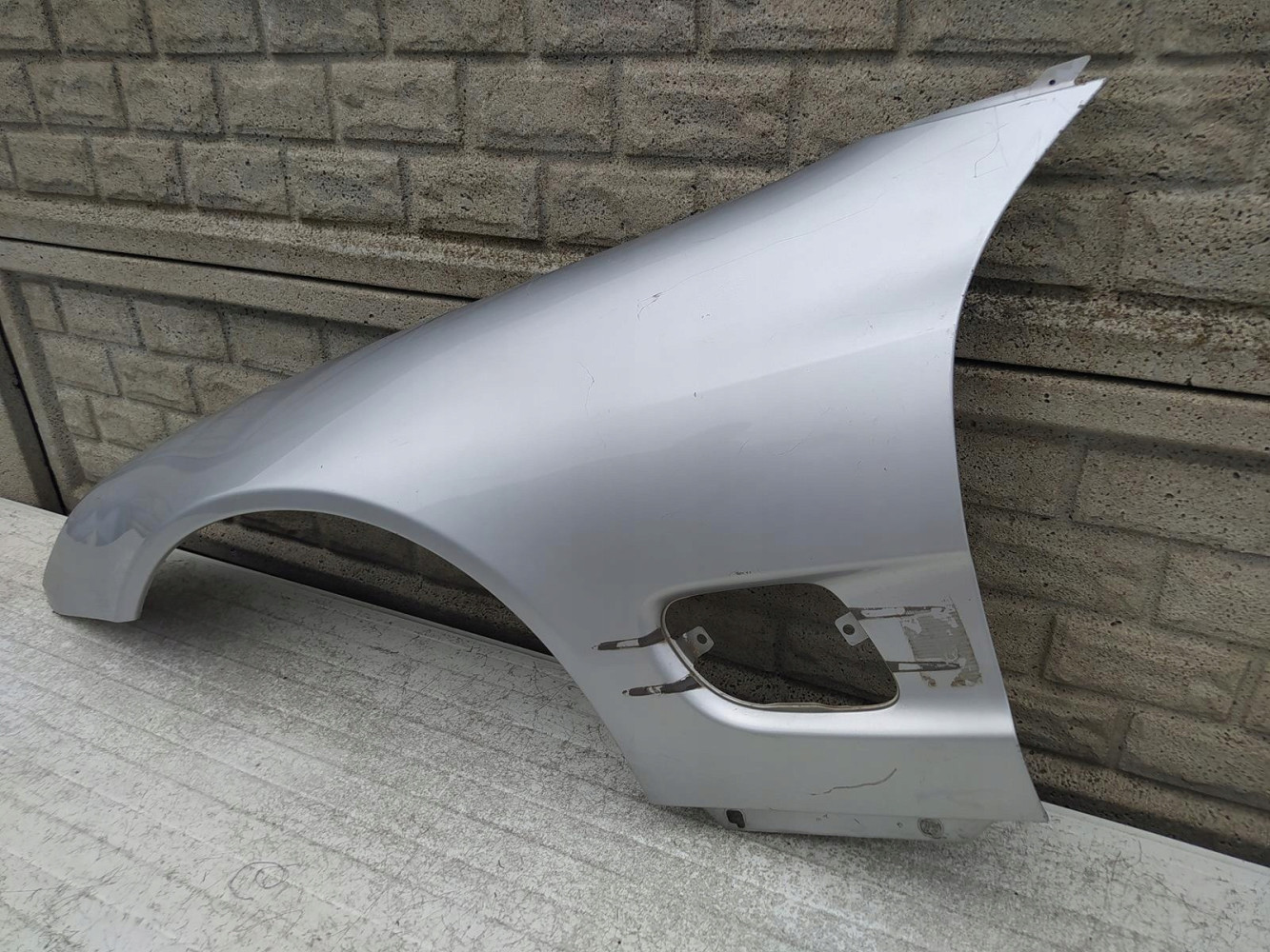 Aripa fata stanga Mercedes-Benz Sl230 Sl 230 - Image 3