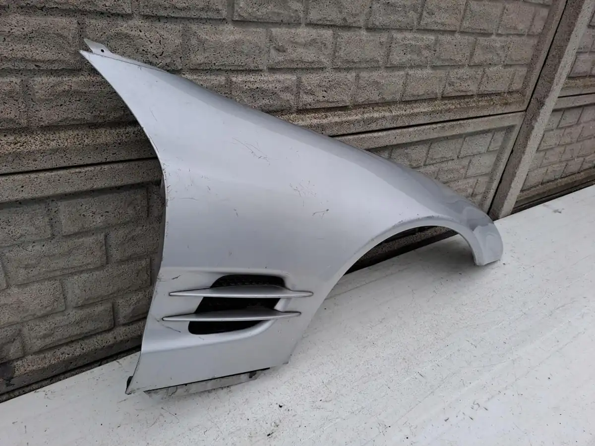 Aripa fata dreapta Mercedes-Benz Sl230 Sl 230