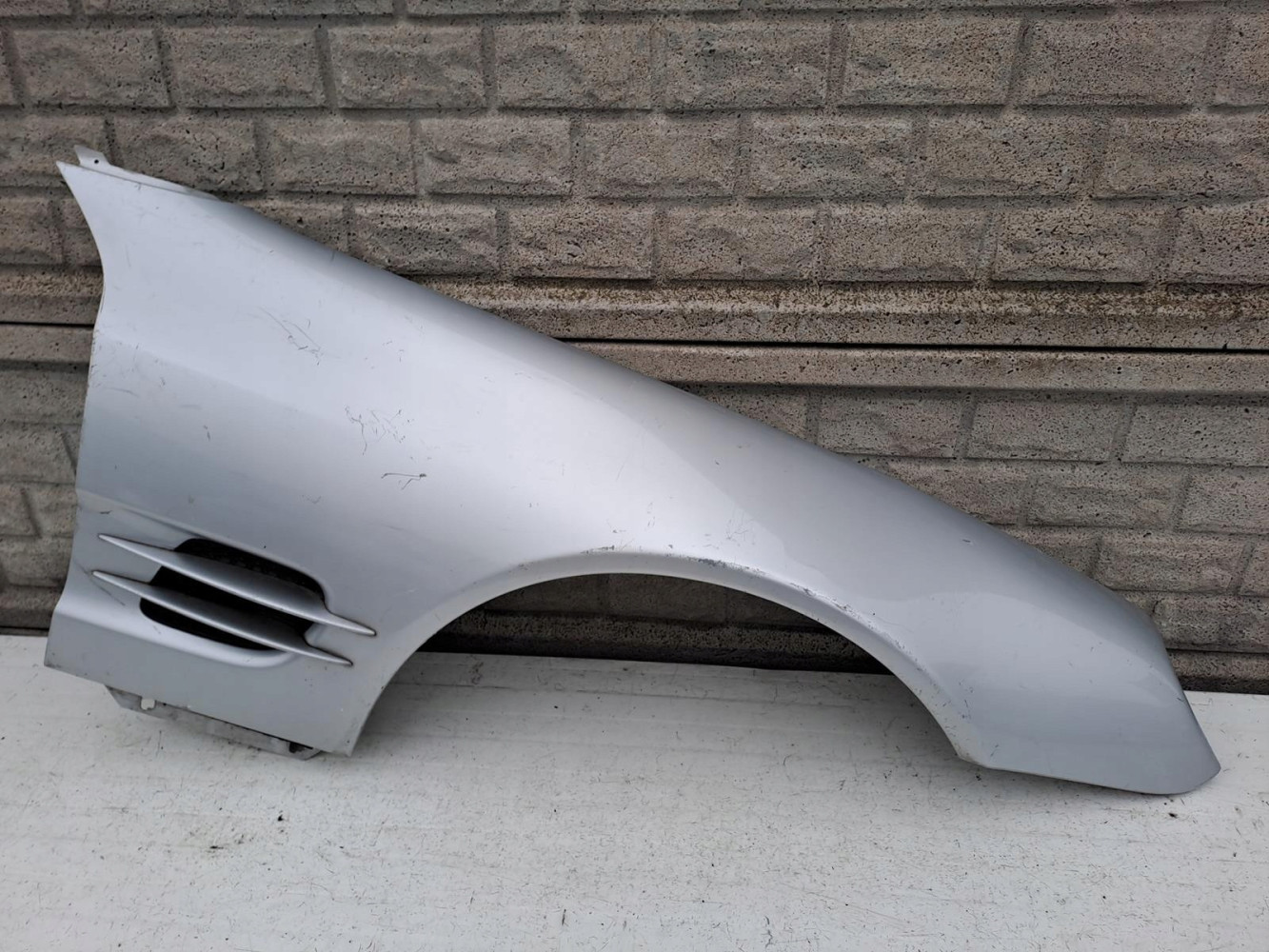 Aripa fata dreapta Mercedes-Benz Sl230 Sl 230