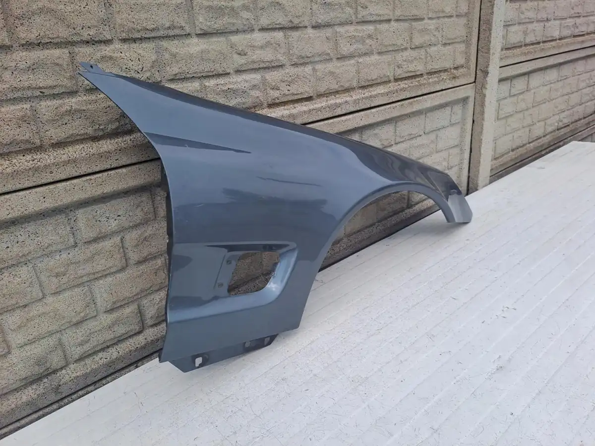 Aripa fata dreapta Mercedes-Benz Sl230 Sl 230 Lift