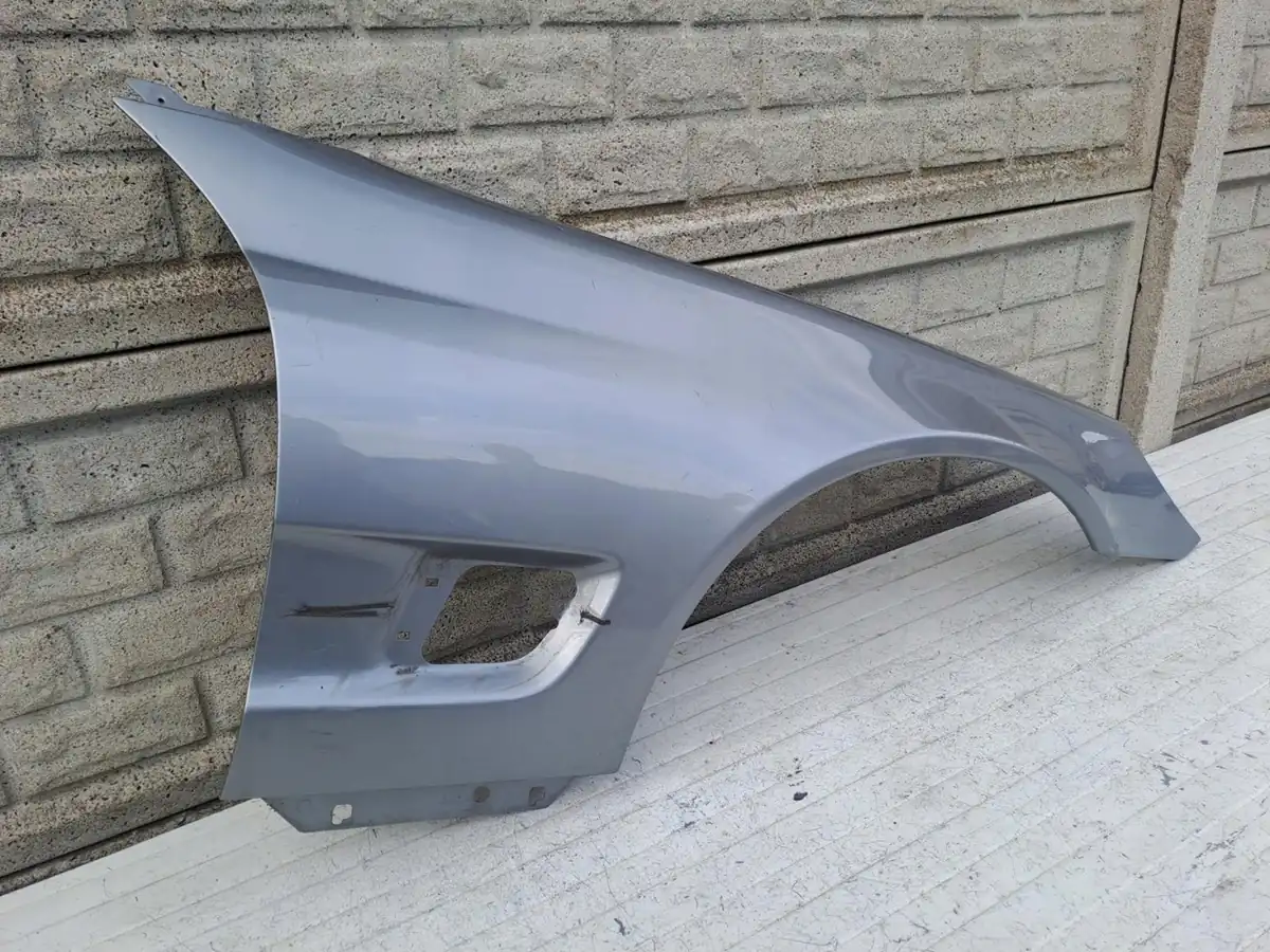 Aripa fata dreapta Mercedes-Benz Sl230 Sl 230 Lift