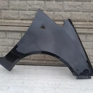 Aripa fata dreapta Mitsubishi Colt 5d 03 08