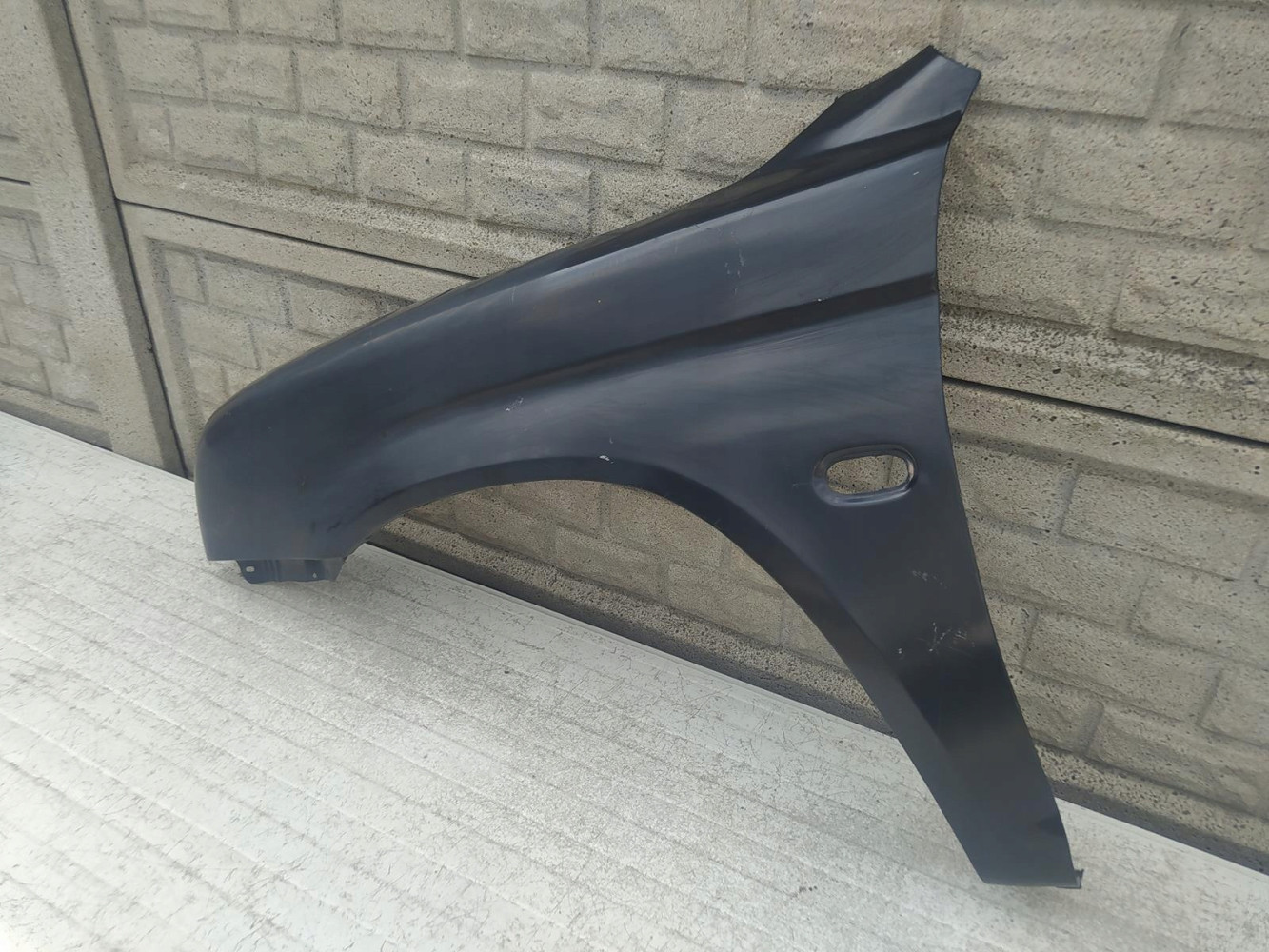 Aripa fata stanga Mitsubishi L200 L 200 96 01 - Image 3