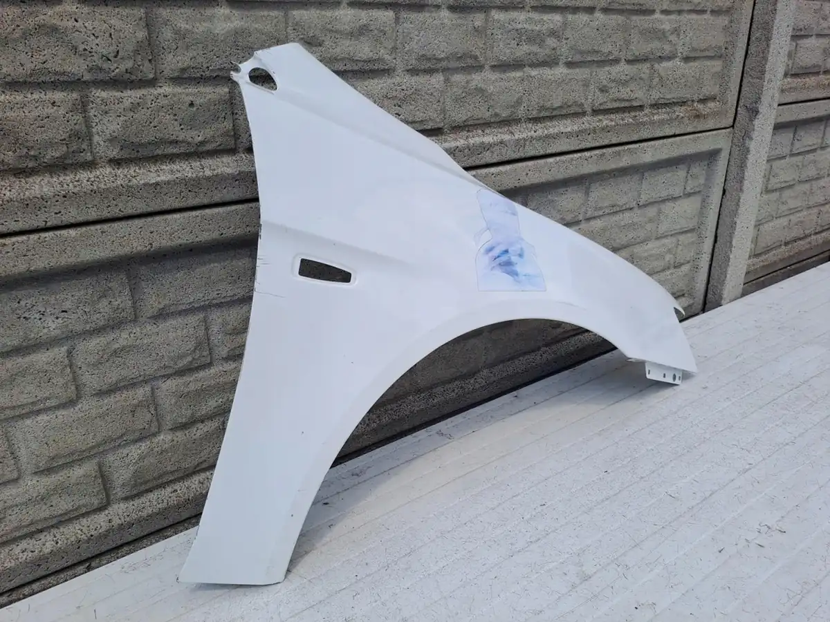 Aripa fata dreapta Mitsubishi Lancer X10 08 17