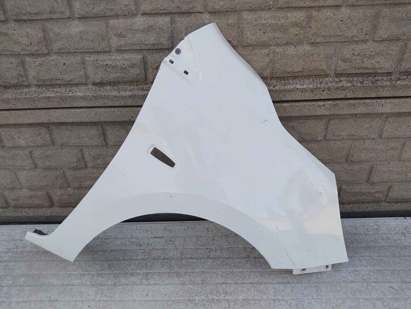 Aripa fata dreapta Mitsubishi Space Star 12 20