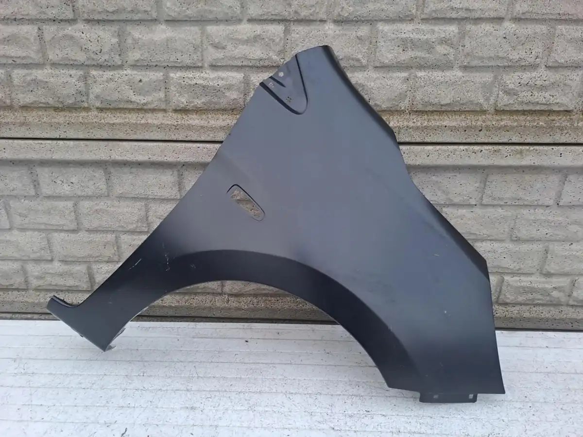 Aripa fata dreapta Mitsubishi Space Star 12 20