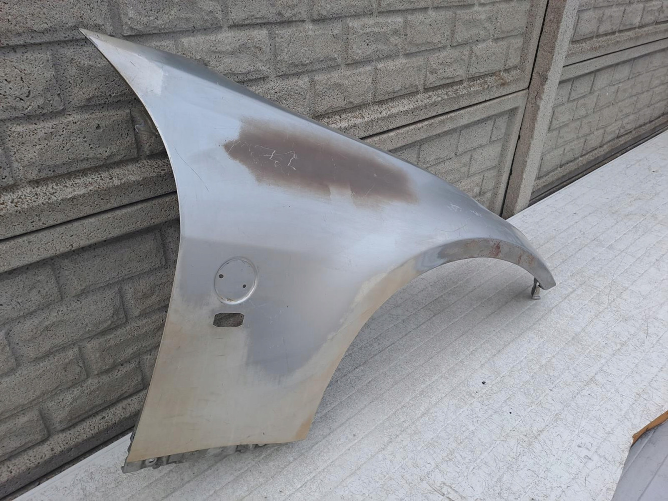 Aripa fata dreapta Nissan 350z 350 Z - Image 3