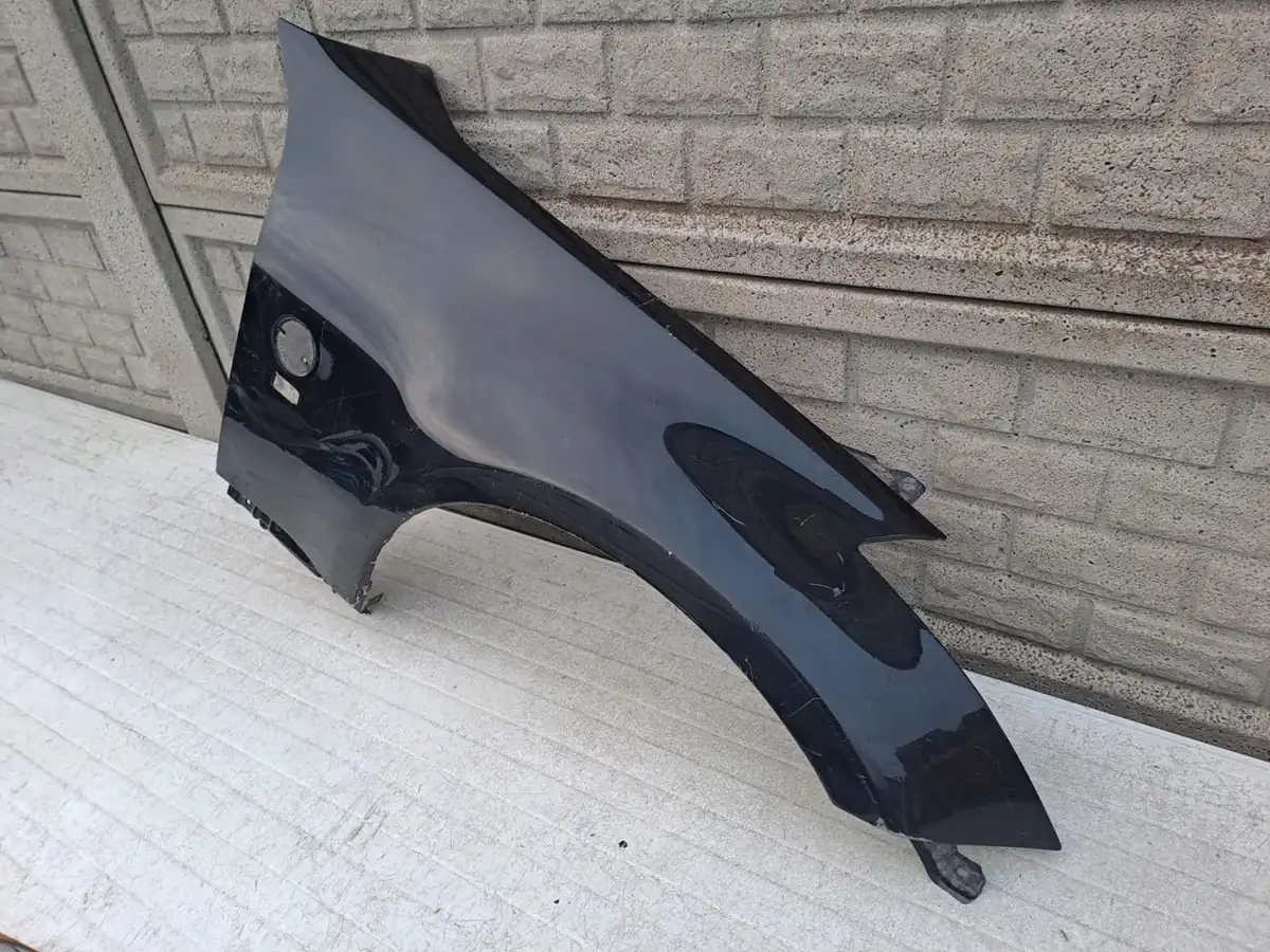 Aripa fata dreapta Nissan 350z 350 Z