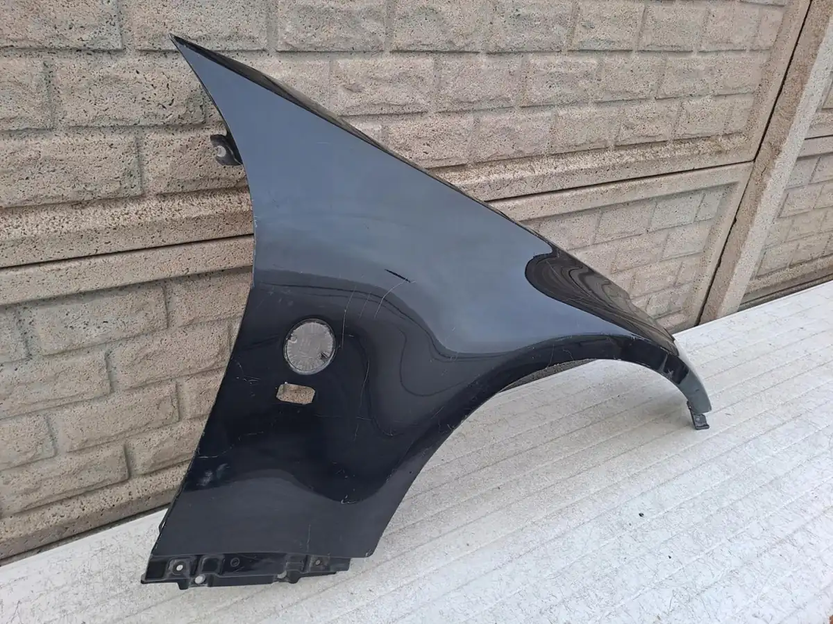 Aripa fata dreapta Nissan 350z 350 Z