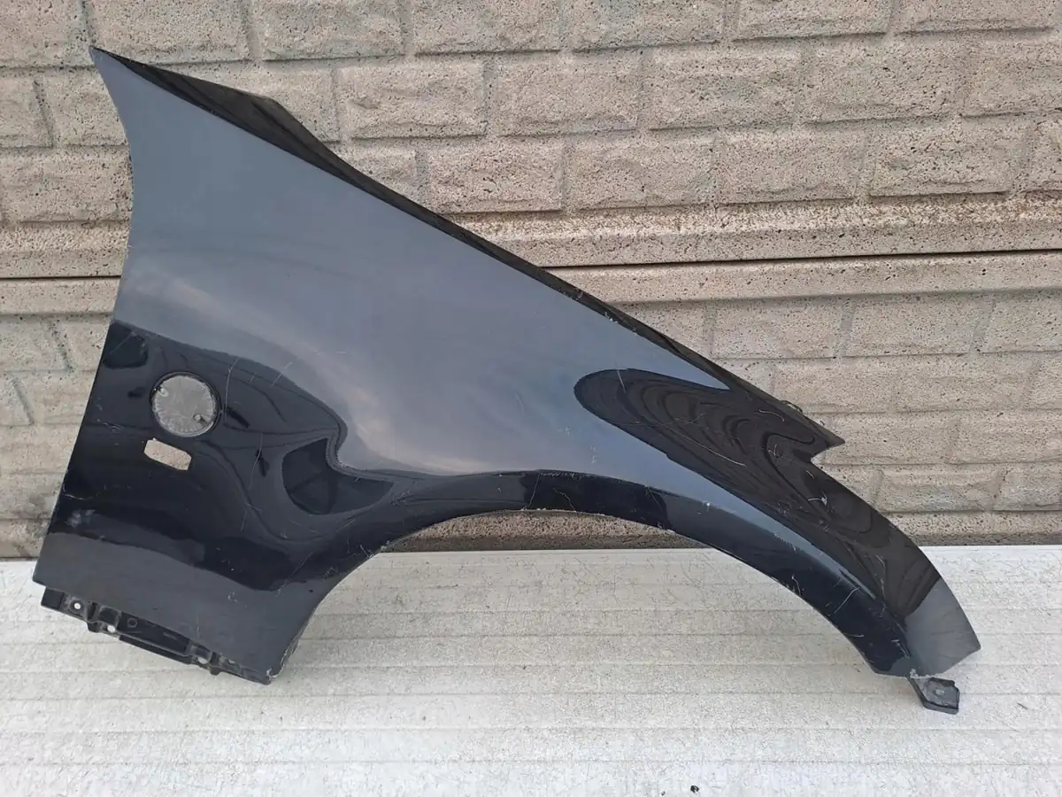Aripa fata dreapta Nissan 350z 350 Z
