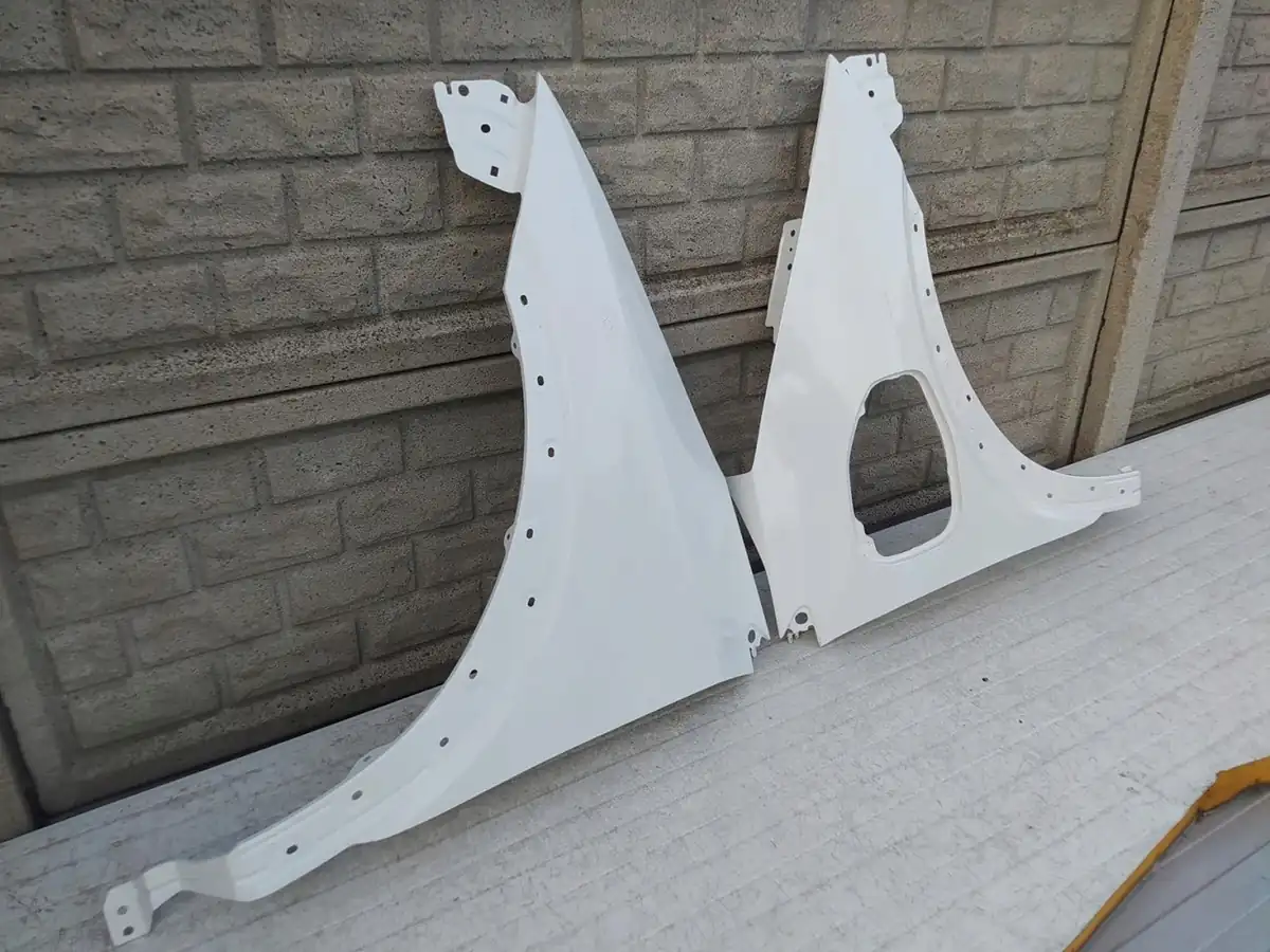 Aripa fata stanga Nissan Ariya Przod