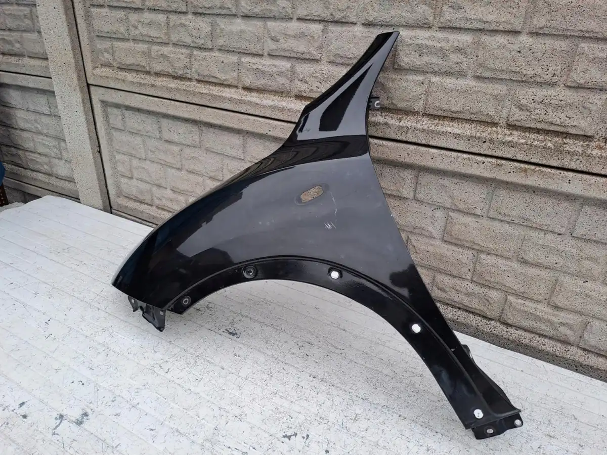 Aripa fata stanga Nissan Juke 10 15