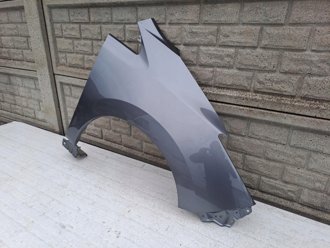 Aripa fata dreapta Nissan Leaf Ii 17 22 - Image 2