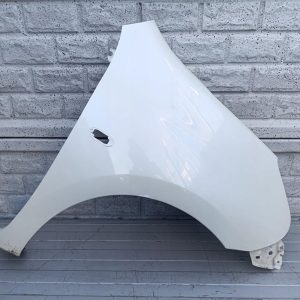 Aripa fata dreapta Nissan Micra K13 Lift 13 18