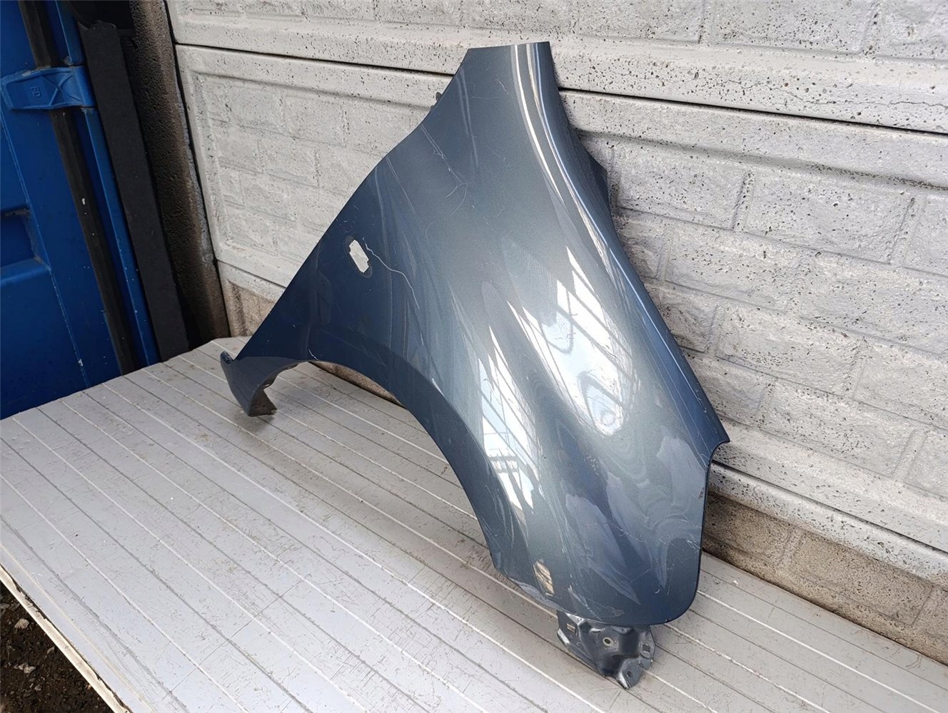Aripa fata dreapta Nissan Micra K13 Lift 13 18 - Image 2
