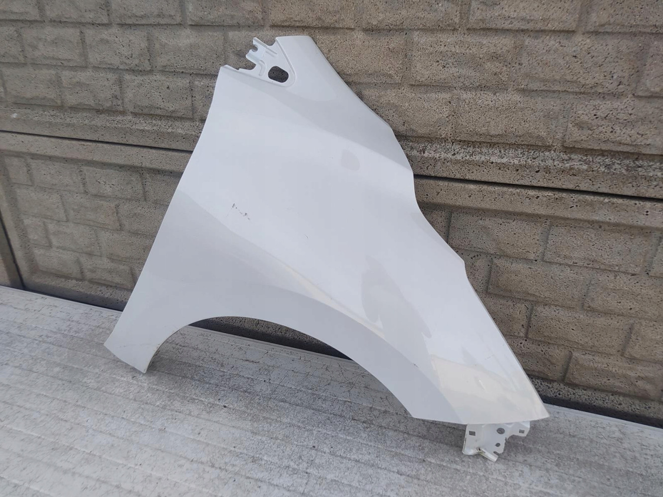 Aripa fata dreapta Nissan Micra K14 2017 2022 - Image 2