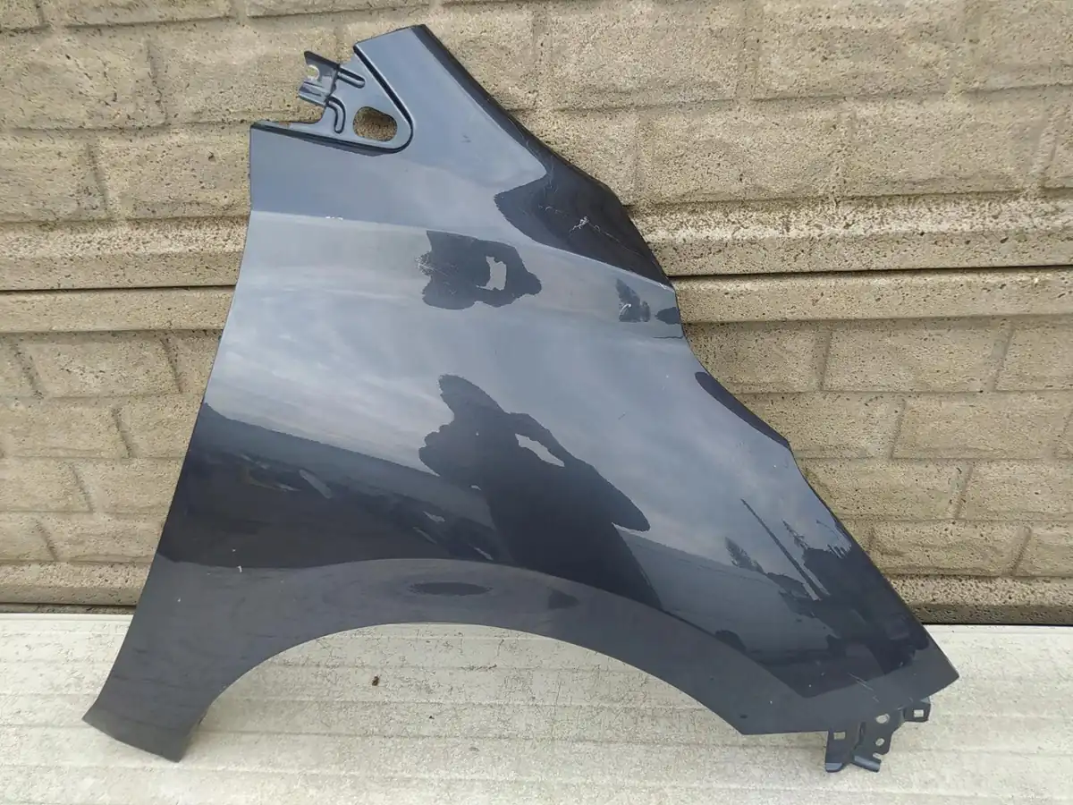 Aripa fata dreapta Nissan Micra K14 2017 2022