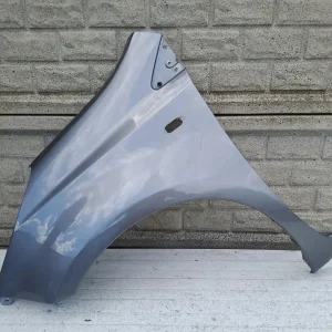 Aripa fata stanga Nissan Note 2006 2012
