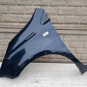 Aripa fata stanga Nissan Note 2006 2012