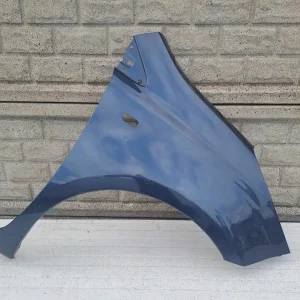 Aripa fata dreapta Nissan Note 2006 2012